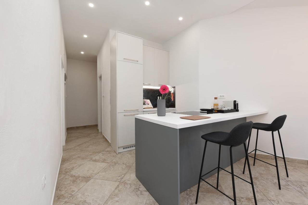 Malako Family Apartment Seline