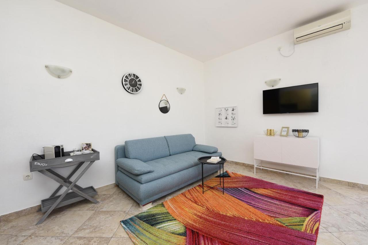 Malako Family Apartment Seline